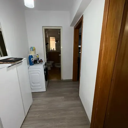 Hotel Enxhi *